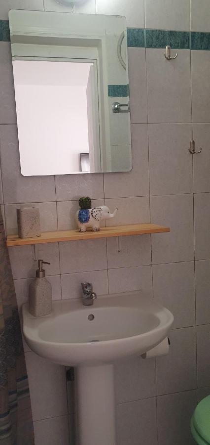 Γ3 - The Weekend Getaway One Apartment Aigio Exterior foto